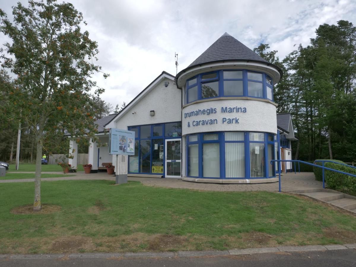Hotel Vivienne Ballymoney Exterior foto